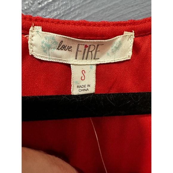 Women's Top Small Red Lace Fairy Indie Grunge Whimsigoth Vamp NWT Buckle - Picture 5 of 11